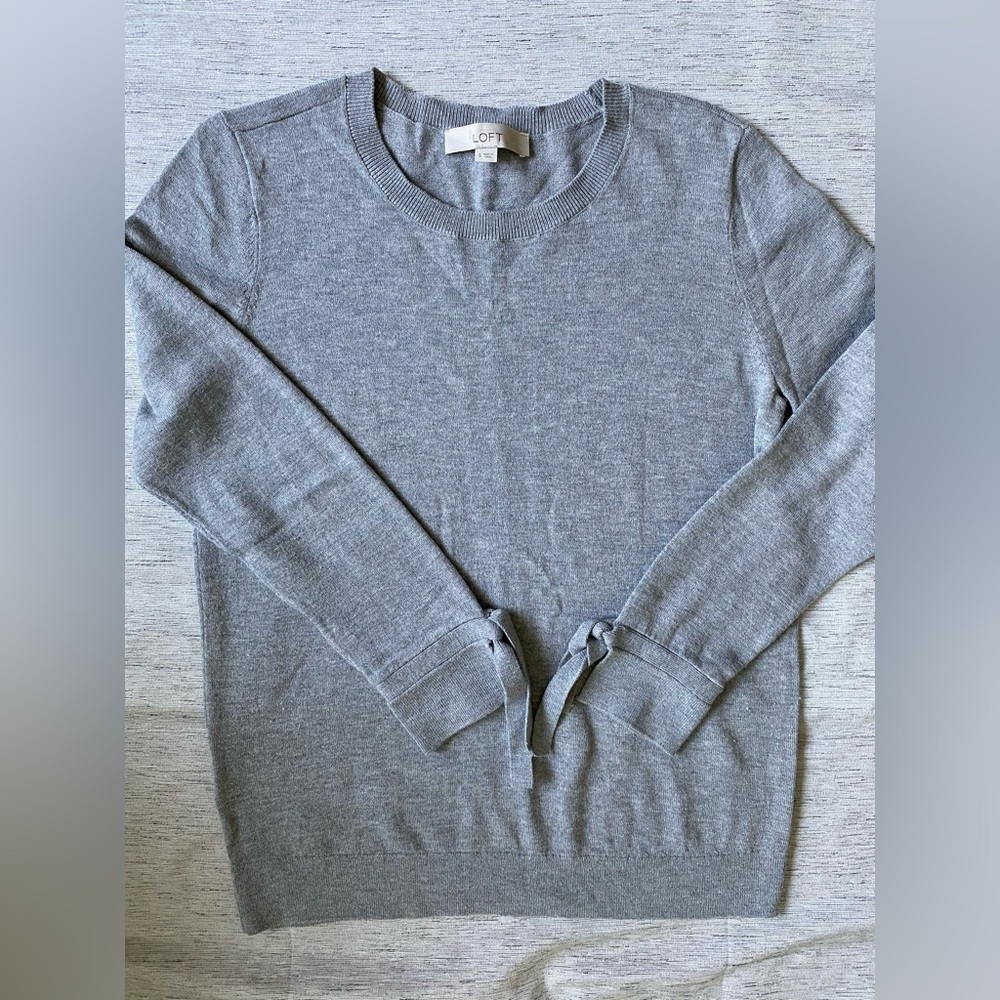 LOFT women’s Light Gray Tie-Sleeve Knit Sweater S